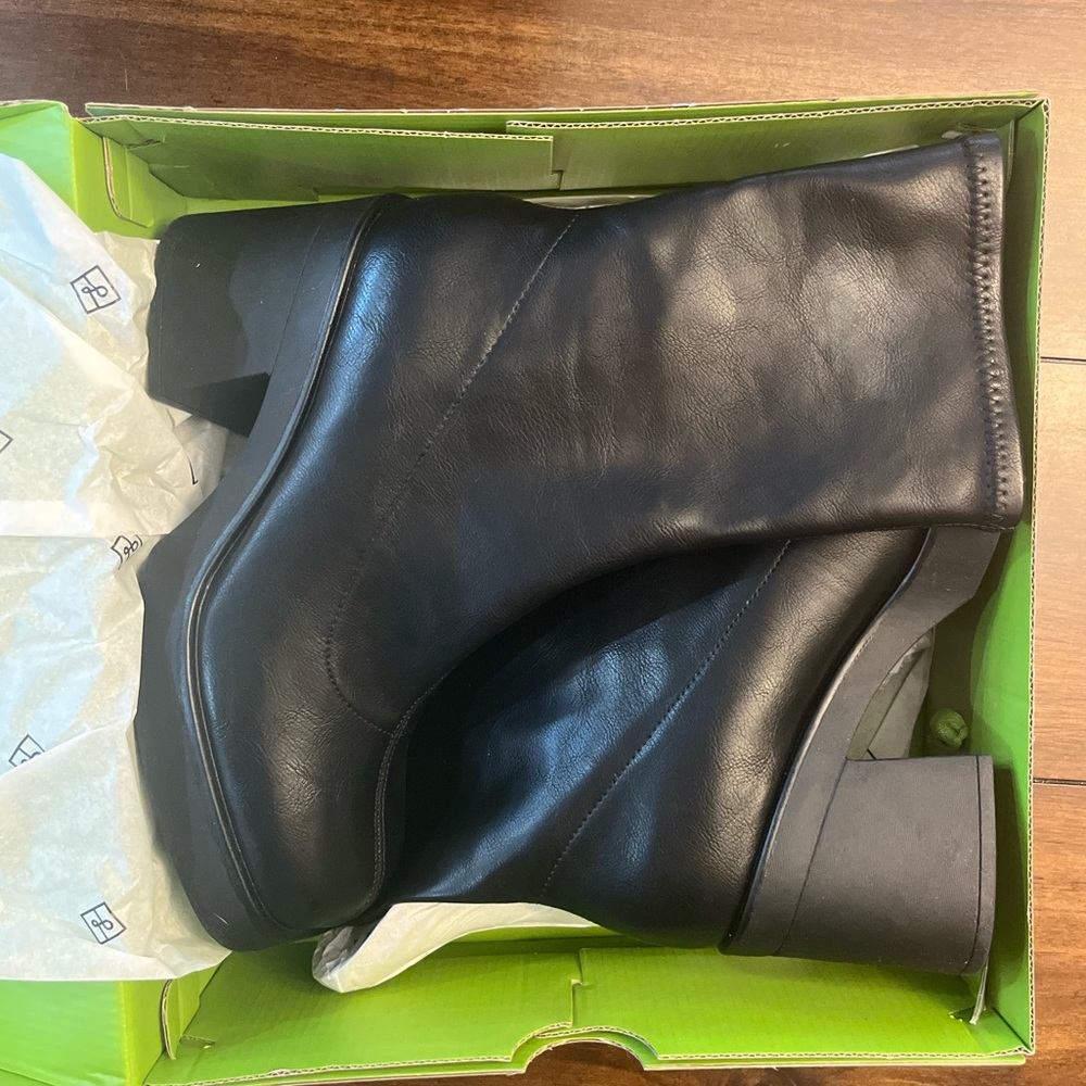 New in box Call It Spring Steffanie Bootie